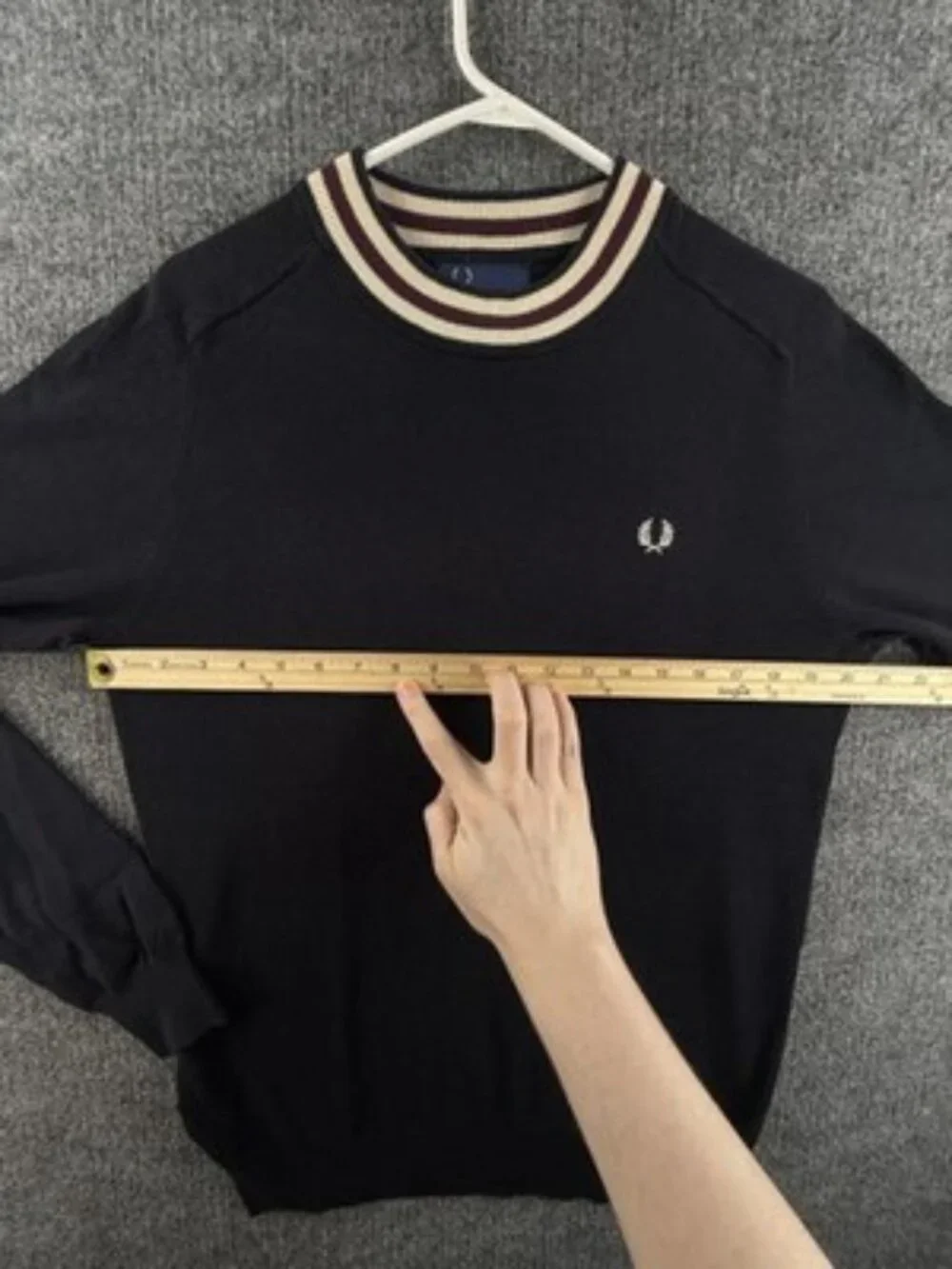Fred Perry Black Medium Logo Cotton Crew Neck Long Sleeve Pullover Sweater Mens